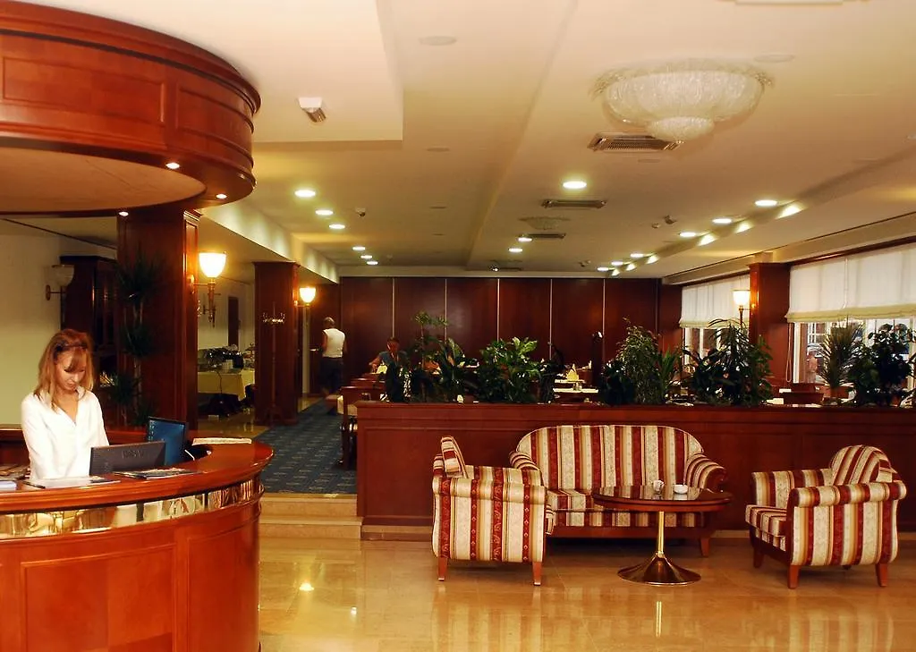 Hotel Meridijan Adults Only باغ